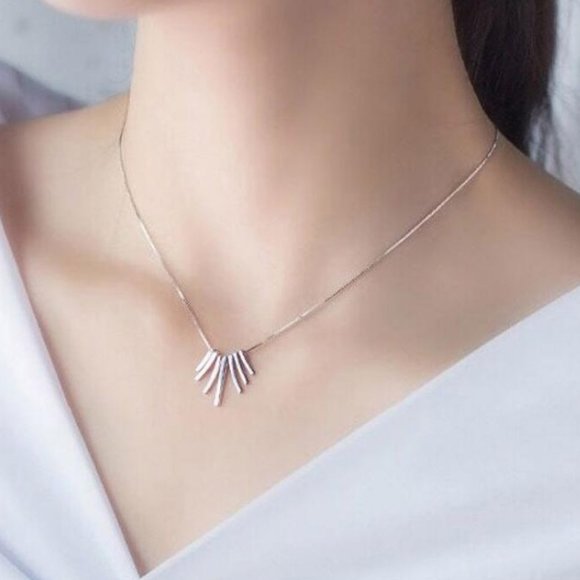 NEW 925 Sterling Silver Spike Necklace - Picture 3 of 7